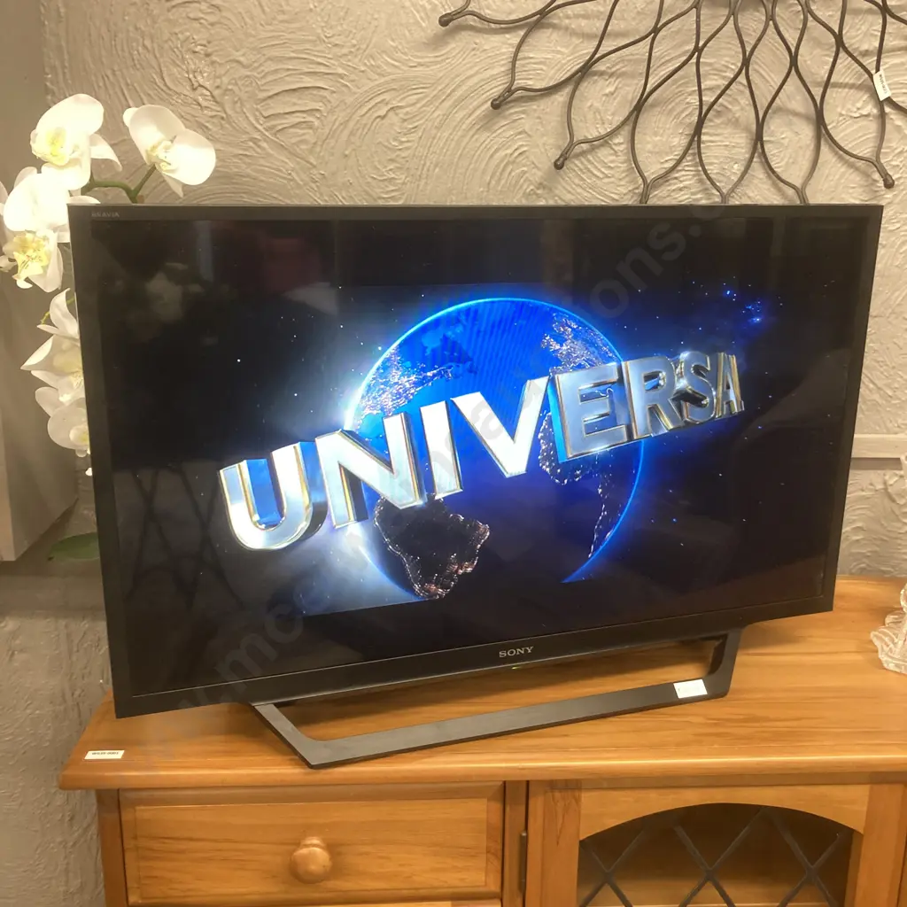 Sony 32" TV - KDL-32W600D (July 2021) Image 1++