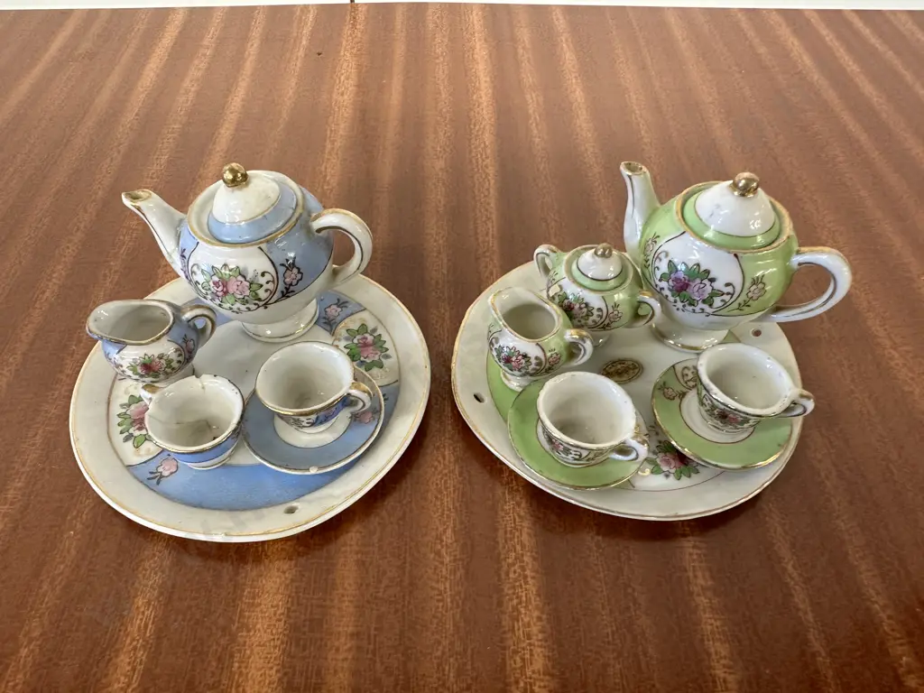Vintage Miniature Japanese Doll House Tea Ware Image 1++
