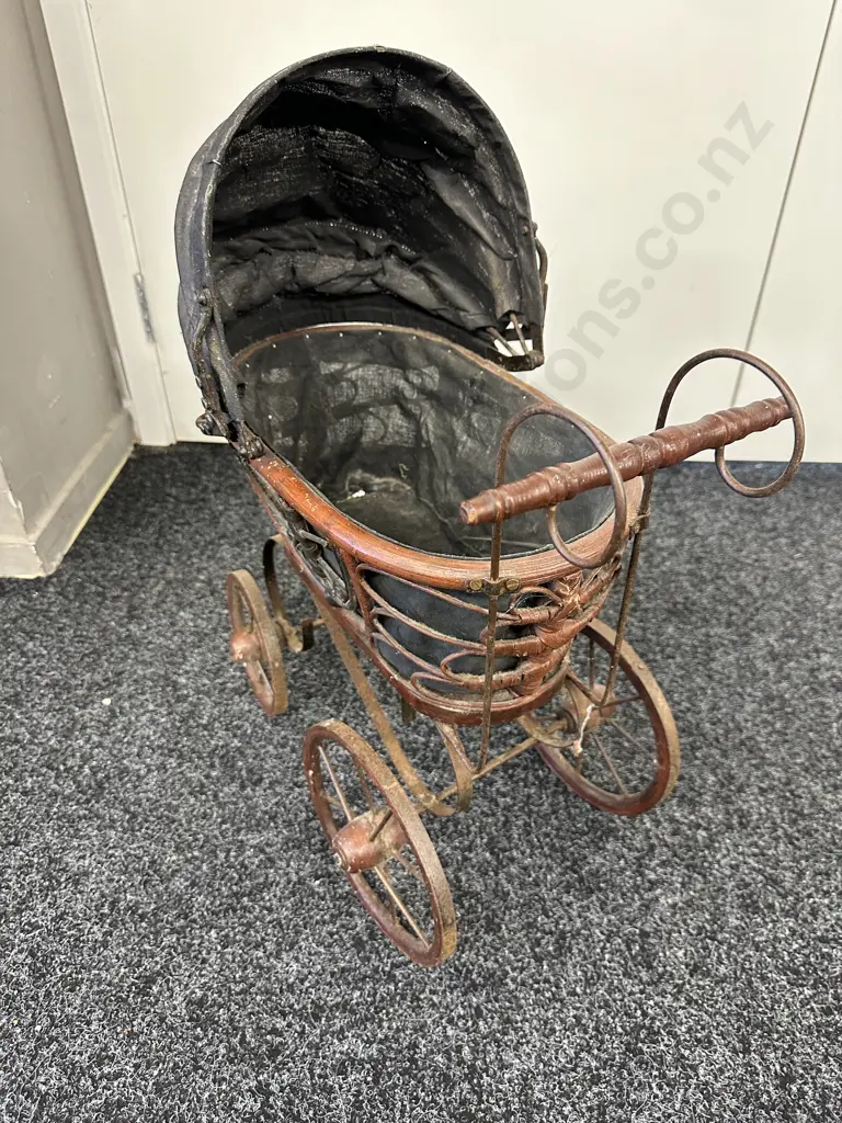 Vintage Pram, Baby Doll Carriage Pram Image 1++