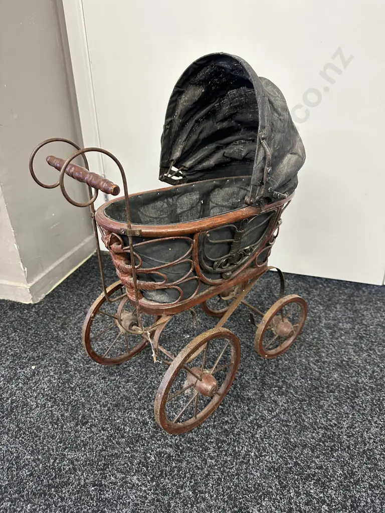 Vintage Pram, Baby Doll Carriage Pram Image 1++