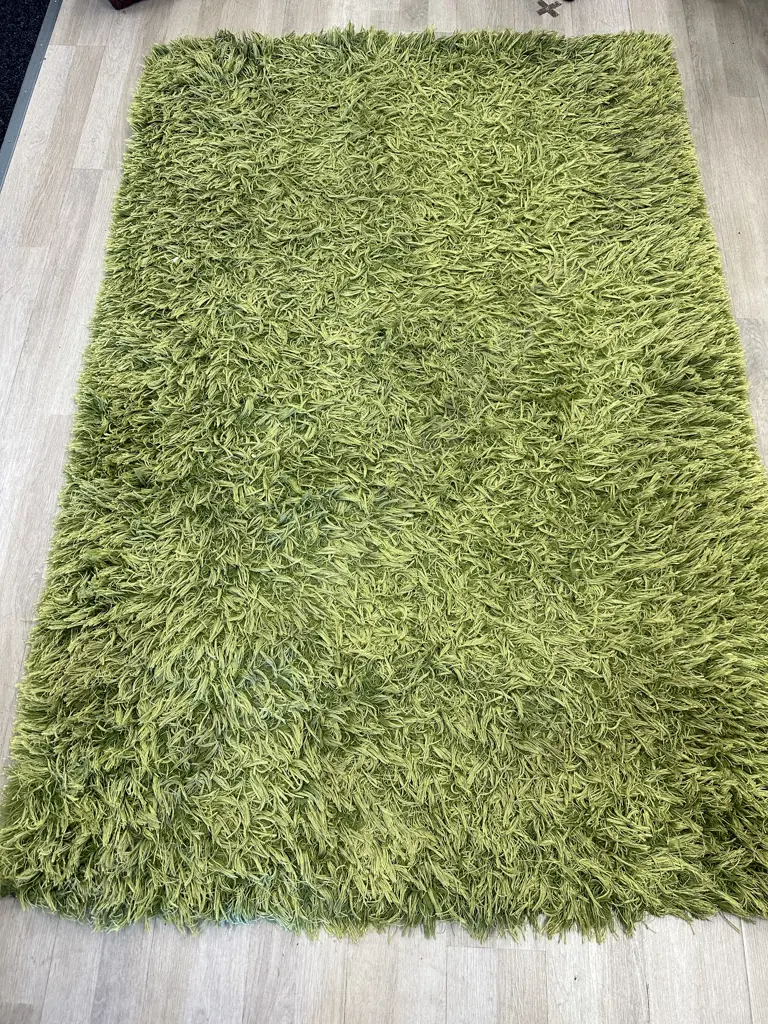 Green Shaggy Floor Rug, 125 x 186cm Image 1++