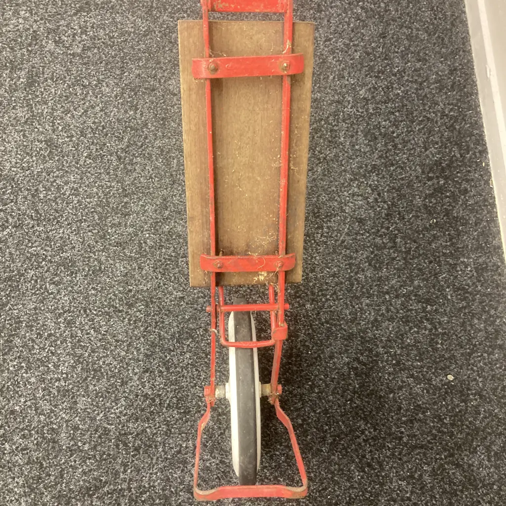 Vintage 1950s Triang Scooter Image 1++