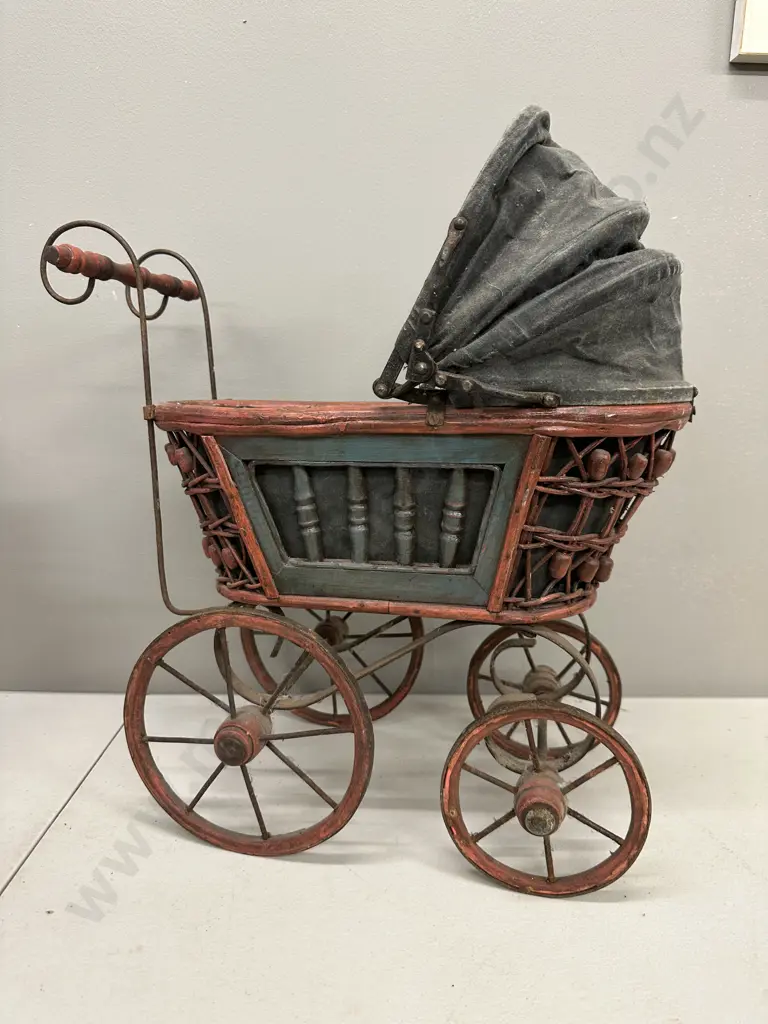 Vintage Dolls Pram Wooden Detail Image 1++