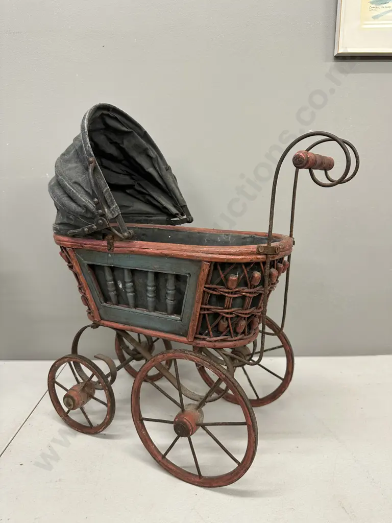 Vintage Dolls Pram Wooden Detail Image 1++