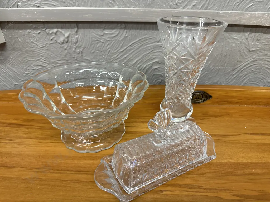 Lot of Vintage Glassware Image 1++