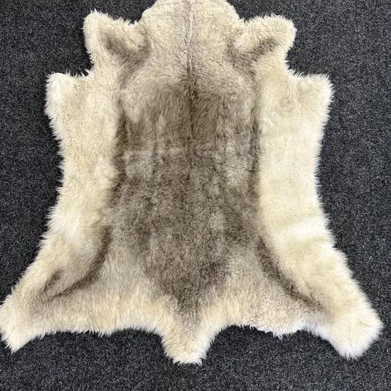 Faux Fur Floor Rug / Throw, 133 x 105