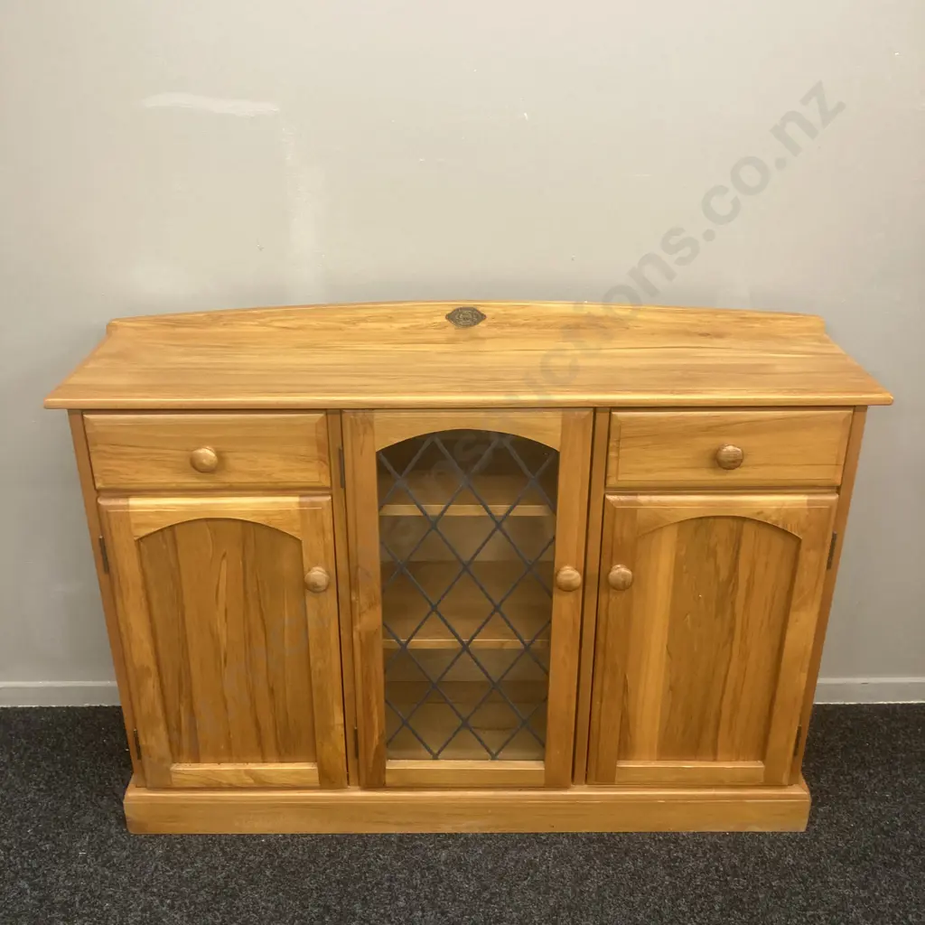 Forest Furniture Recycled Rimu Sideboard, 2 Door, Leadlight Panel In Centre, 2 Drawers, Knob Handles, H87 W120 D32cm Image 1++