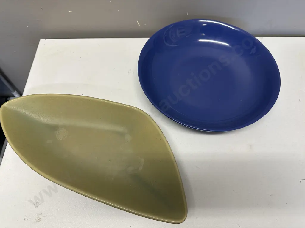 NZ Temuka Blue Glazed Bowl With Sylha Melbourne Green / Black #221 Serving Dish Image 1++