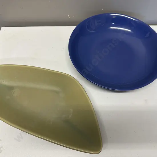 NZ Temuka Blue Glazed Bowl With Sylha Melbourne Green / Black #221 Serving Dish