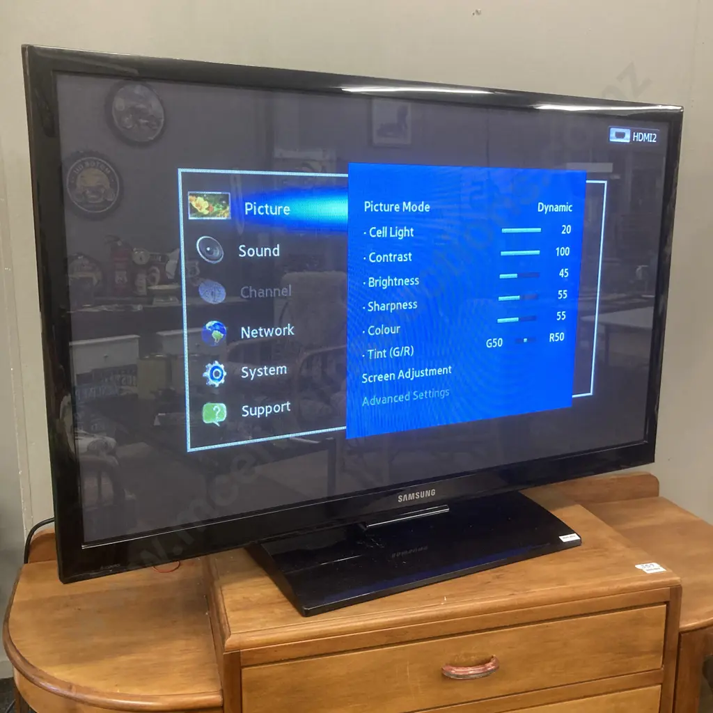 Samsung 43" Series 4 Plasma TV With Remote Control, Model PS43E450A 1M Image 1++