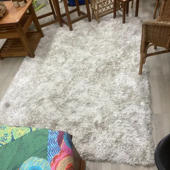 Sassy Brand White Shaggy Floor Rug, 150 x 210cm