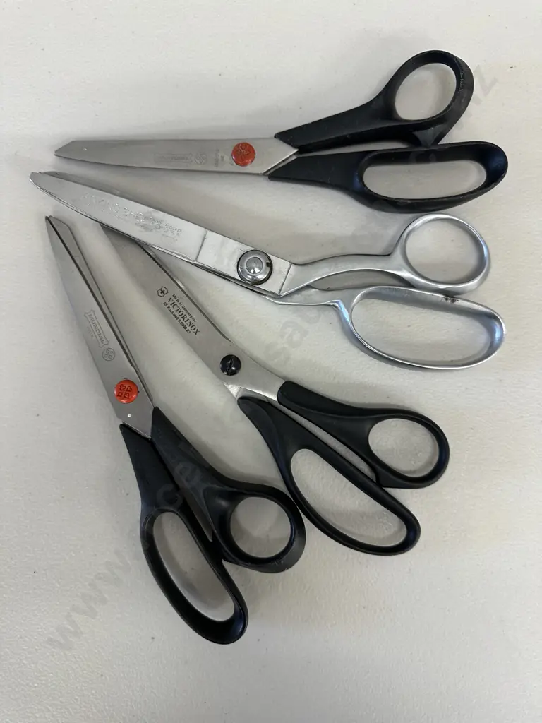 Selection of Scissors - Including Victorinox, Pinking Shears & Mundial Image 1++