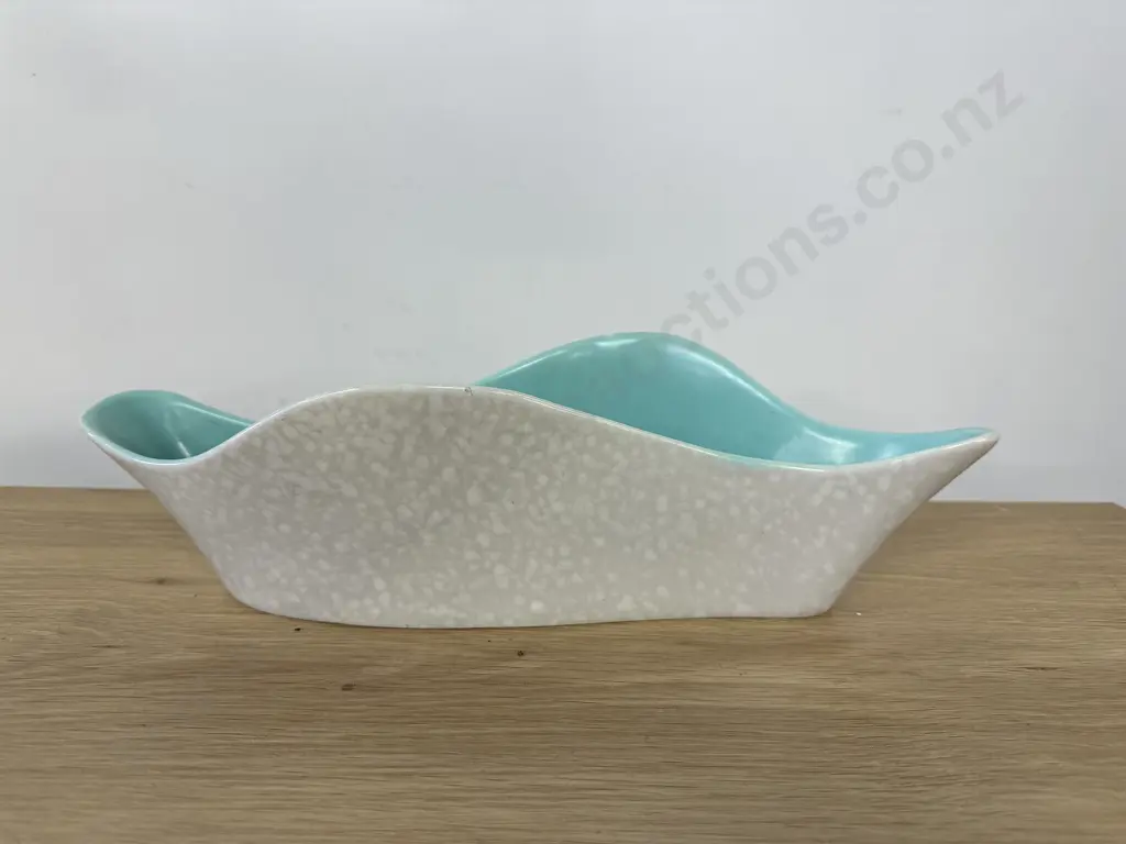 Poole Trough Vase Image 1++
