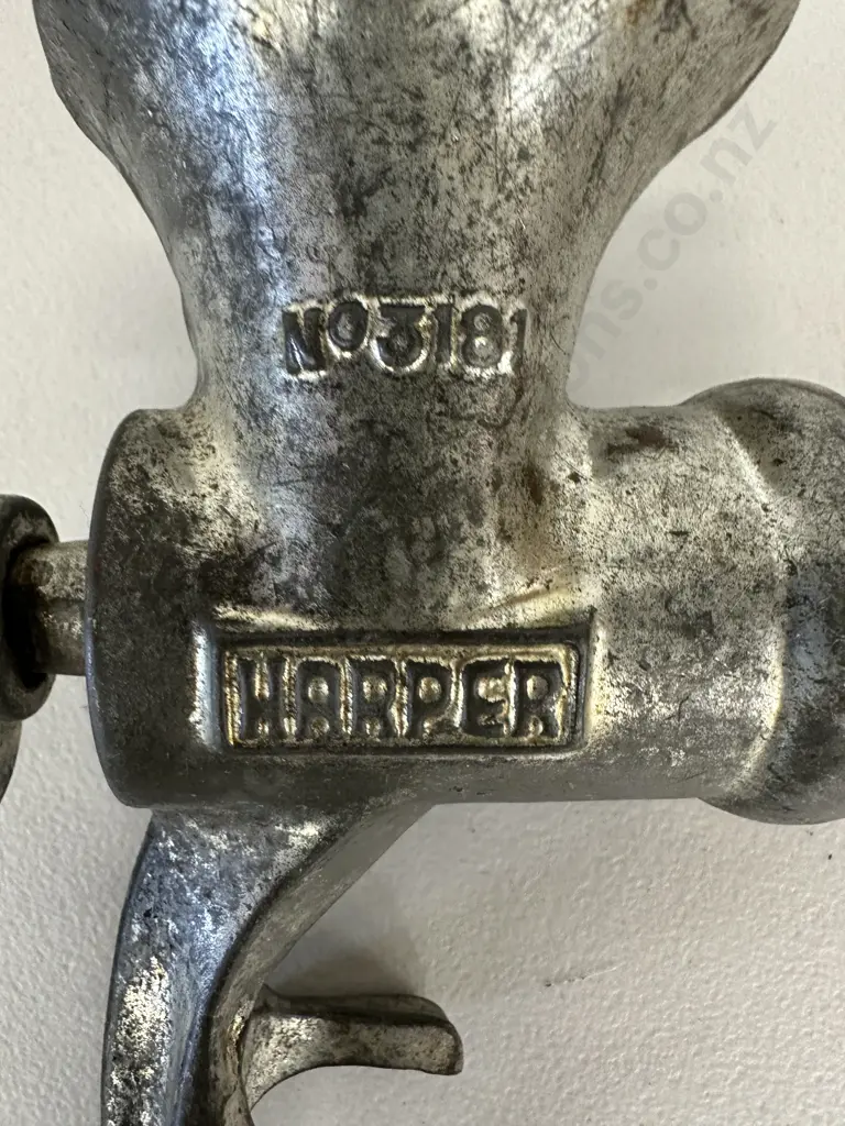 Vintage Harper No 318 Mincer Image 1++