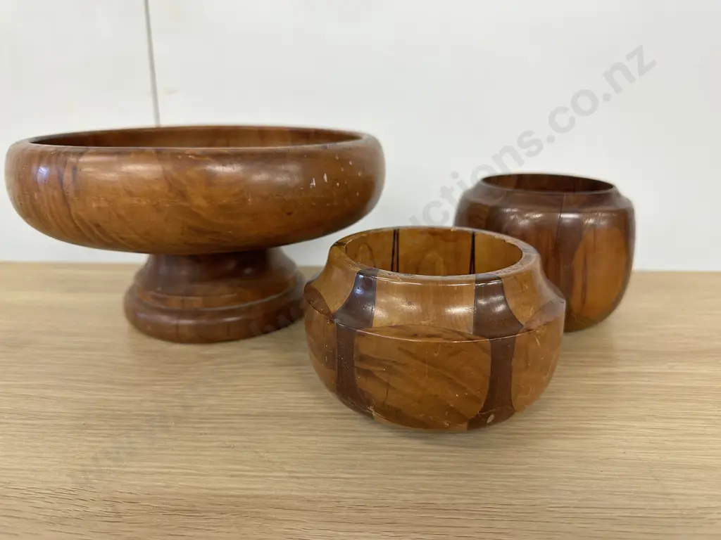 Wooden Ware Items, Pedestal Bowl Etc Image 1++