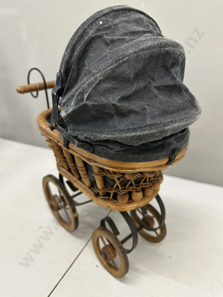 Small Vintage Dolls Pram, Wood Detail Image 1++