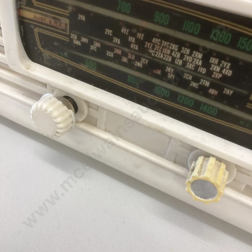 Vintage 1950's Valve Radio - Ultimate-Ekco 'Cygnet' RCP 219312 Image 1++
