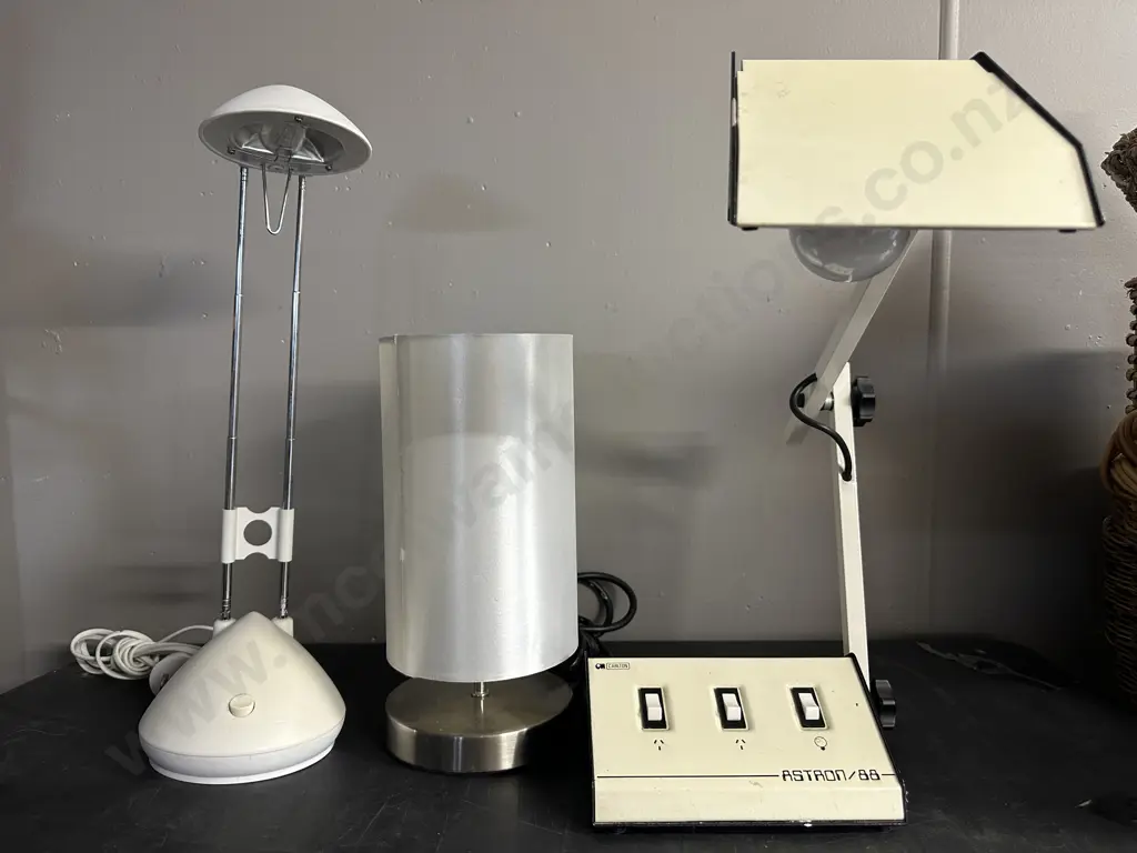 Astron / 88 Desk Top Light & Table Lamps x 2 Image 1++