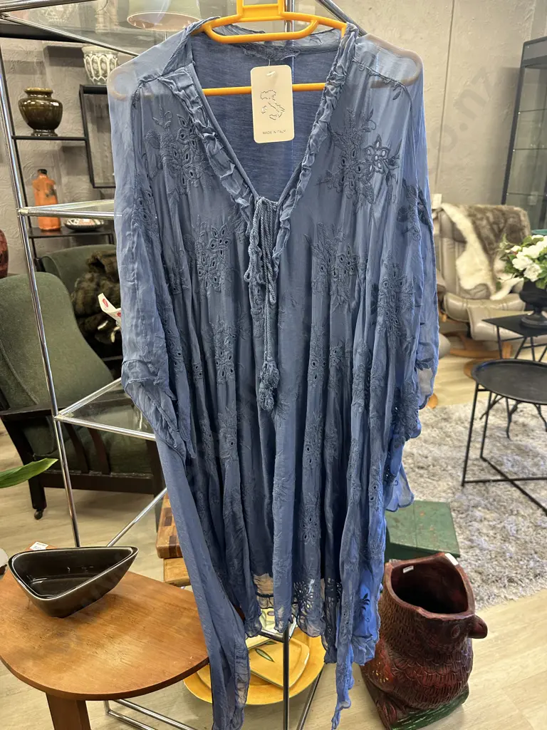 Italian Made Ladies Top. Blue Image 1++