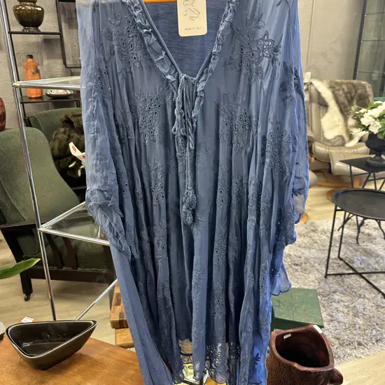 Italian Made Ladies Top. Blue