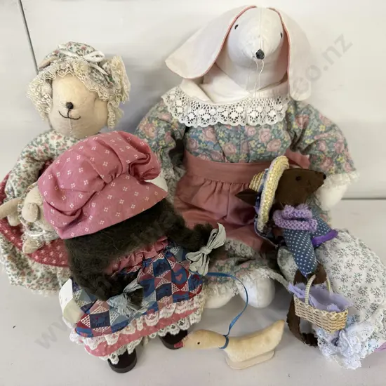 Selection of Country Crafts Figurines
