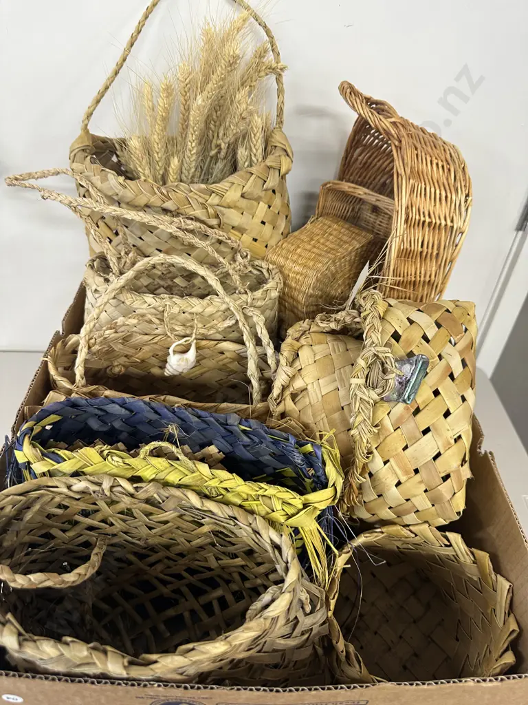 Box Of Assorted Cane Baskets  Image 1++