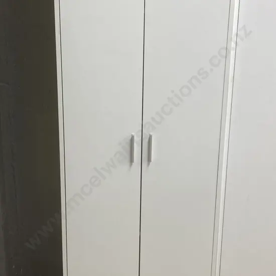 White Double Door Cabinet With Silver Colour Handles, Shelved, H180 W60 D40cm