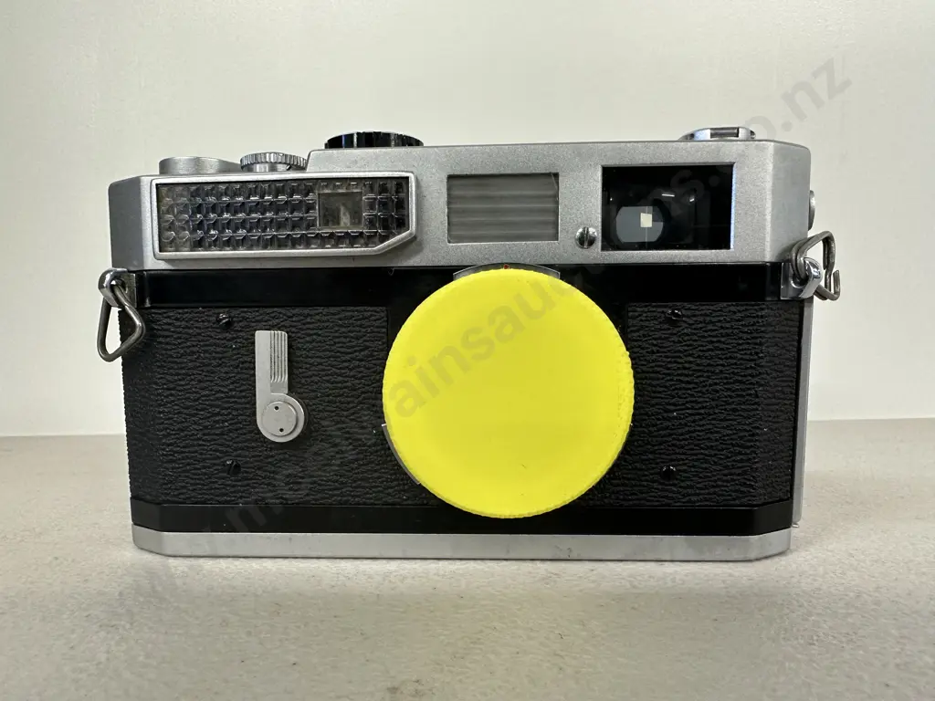 Vintage Canon Model 7 Rangefinder Film Camera No881628, Body Only, Made In Japan Image 1++