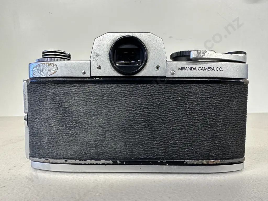Vintage 1963-1964 Miranda F 35mm SLR Film Camera With Auto Miranda 50mm 1:1.9 Lens Made In Japan Image 1++