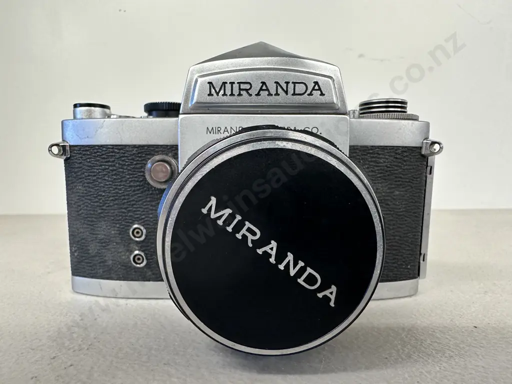 Vintage 1963-1964 Miranda F 35mm SLR Film Camera With Auto Miranda 50mm 1:1.9 Lens Made In Japan Image 1++