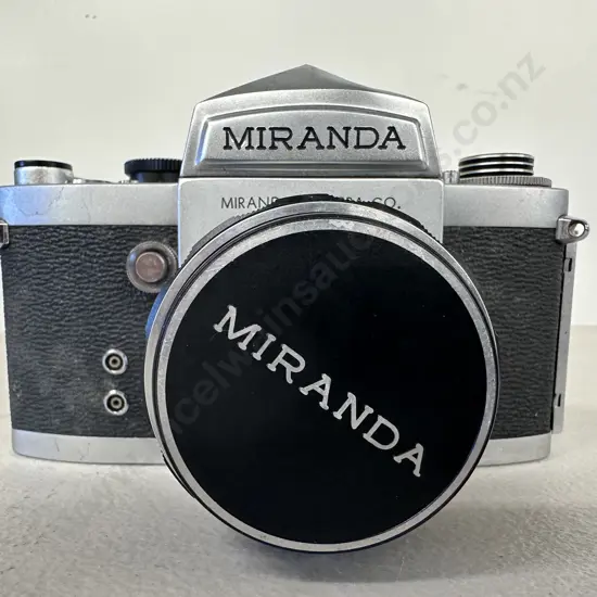 Vintage 1963-1964 Miranda F 35mm SLR Film Camera With Auto Miranda 50mm 1:1.9 Lens Made In Japan
