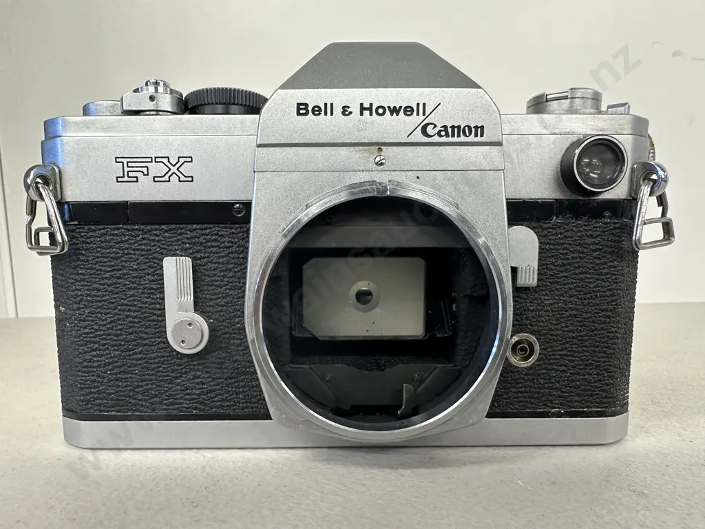 Vintage Bell & Howell / Canon FX Camera Body, No161180 Made In Japan Image 1++