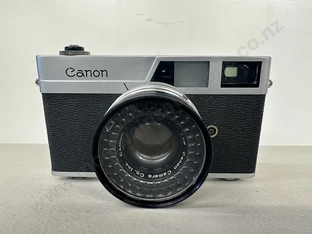 Vintage Canon Canonet Rangefinder Camera No1253980 With Canon Lens SE 45mm 1:1.9 Image 1++