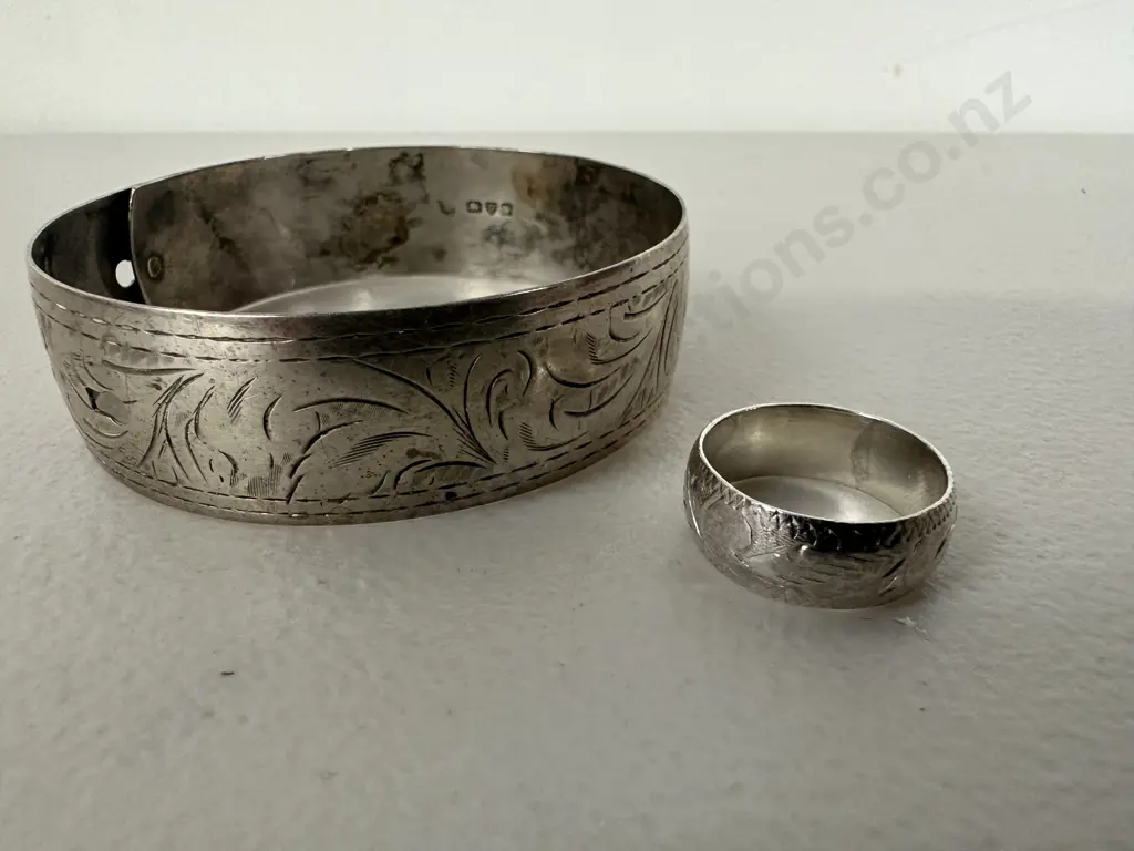 Hallmarked Sterling Silver Bracelet with Etched Sterling Silver Ring Image 1++