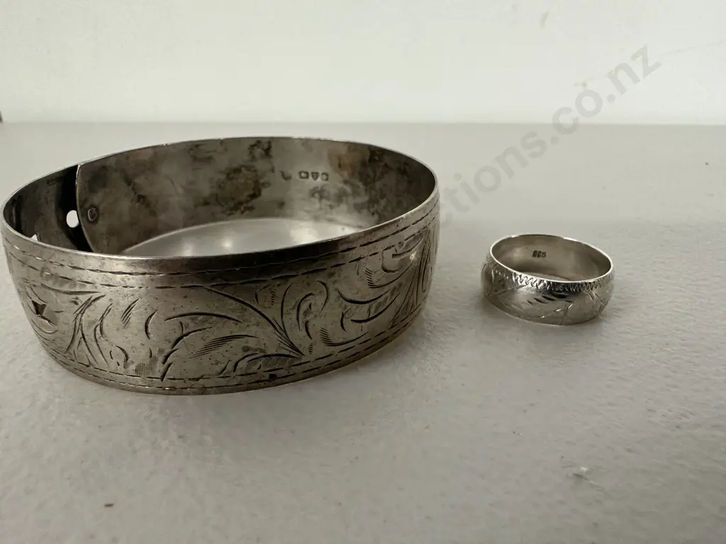 Hallmarked Sterling Silver Bracelet with Etched Sterling Silver Ring Image 1++