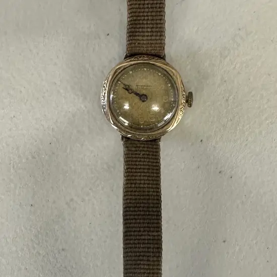 Vintage Rotherhams 9 Ct Gold Case Ladies Watch (Stamped 9C)