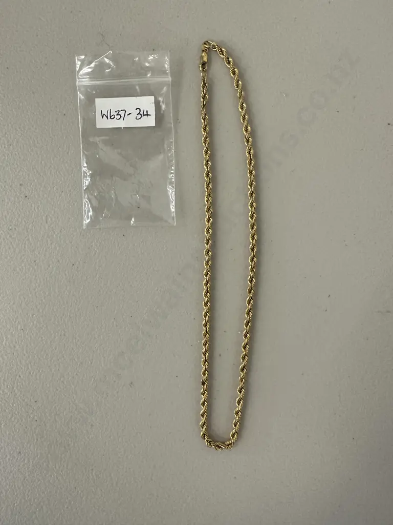 9ct Gold Chain. Stamped 375 Italy Image 1++