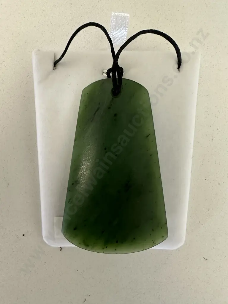Greenstone Toki Pounamu Necklace, 82 x 54mm Image 1++
