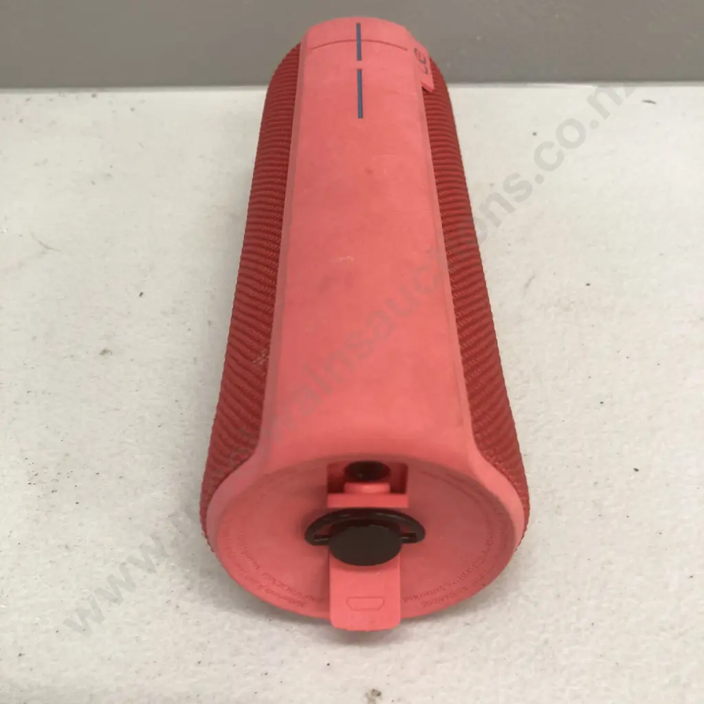 Logitech UE Boom 2 Portable Wireless Speaker (S-00151 ) Image 1++