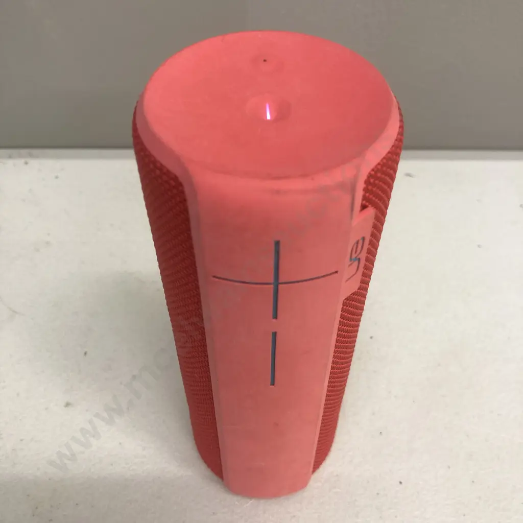 Logitech UE Boom 2 Portable Wireless Speaker (S-00151 ) Image 1++