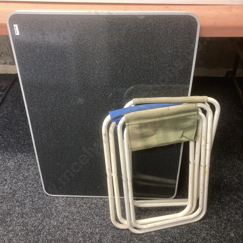 Foldup Camp Table With 3 Folding Stools Image 1++