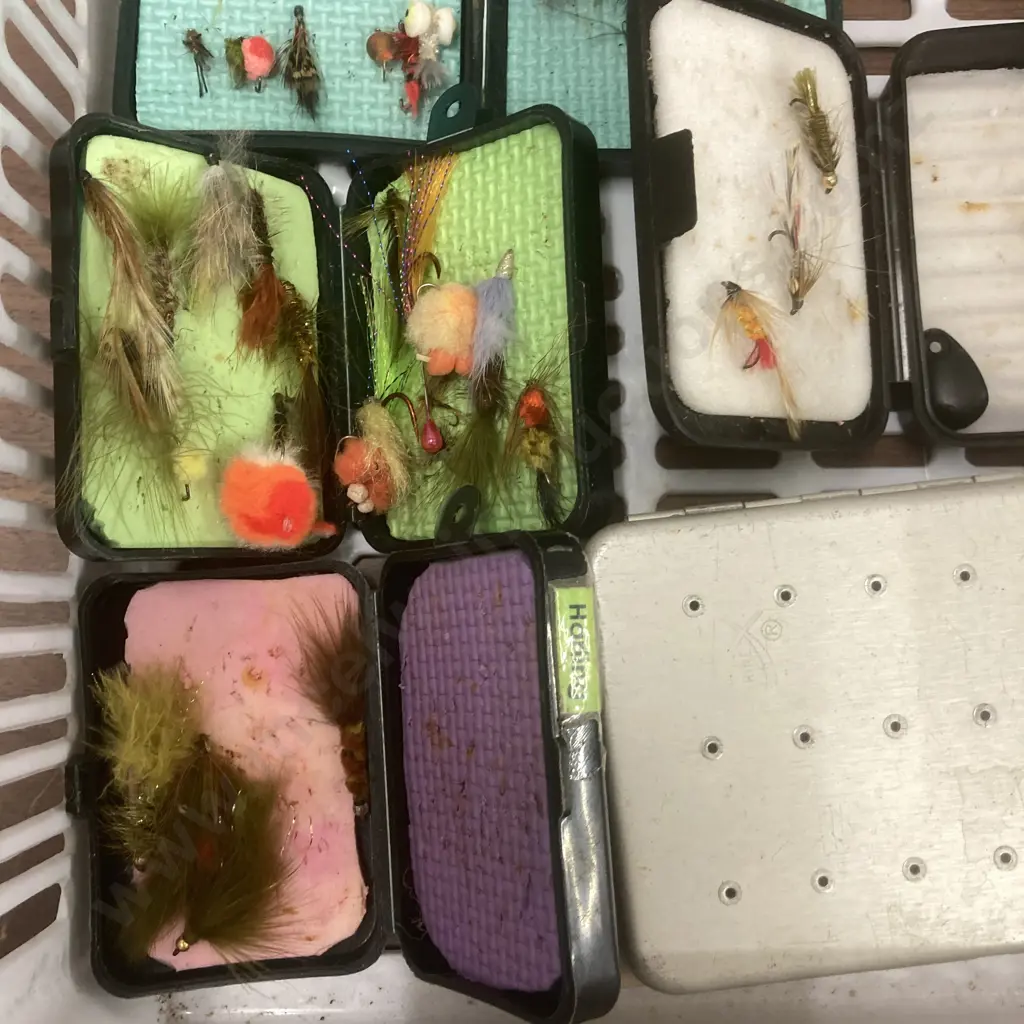 Bin - Assorted Flies & Containers Image 1++