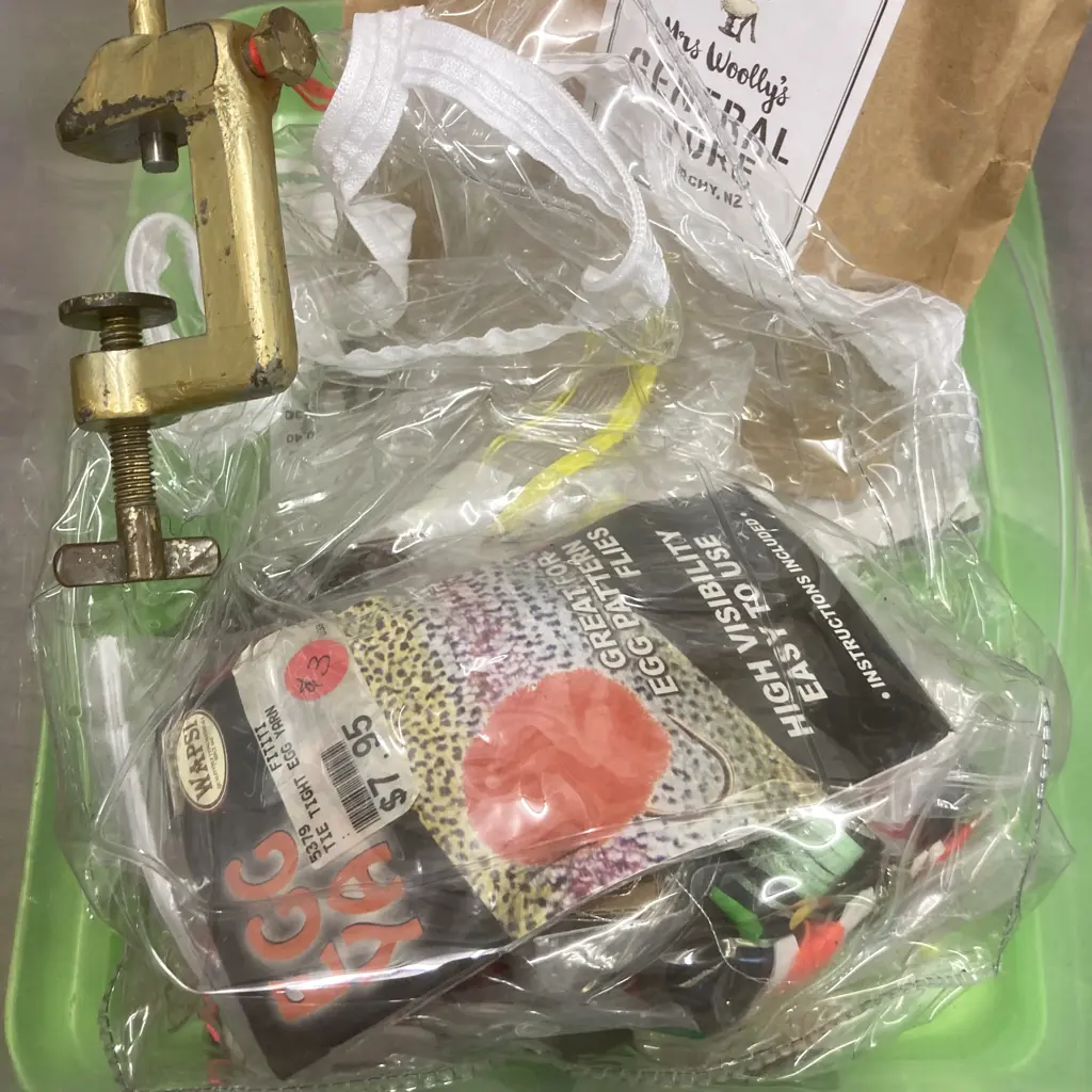Clear Bin - Assorted Fly Fishing Image 1++