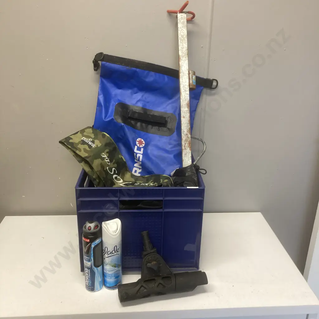 Box lot Surf Casting Rod Spike, Bags, Deodariser Etc Image 1++