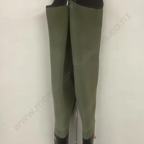 DryLine Neoprene Waders, Sz8 Boot