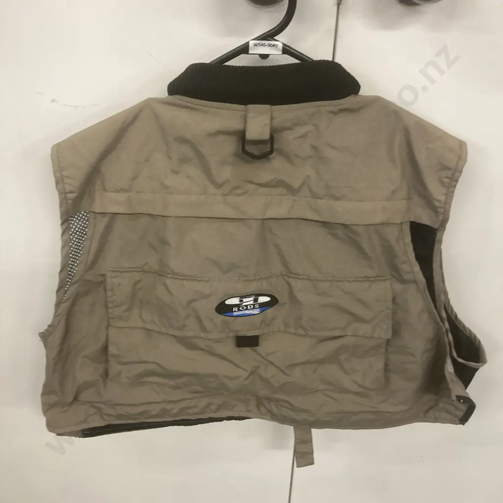 CD Rods Fly Fishing Vest With a Hunting & Fishing "Trout" Cap Image 1++
