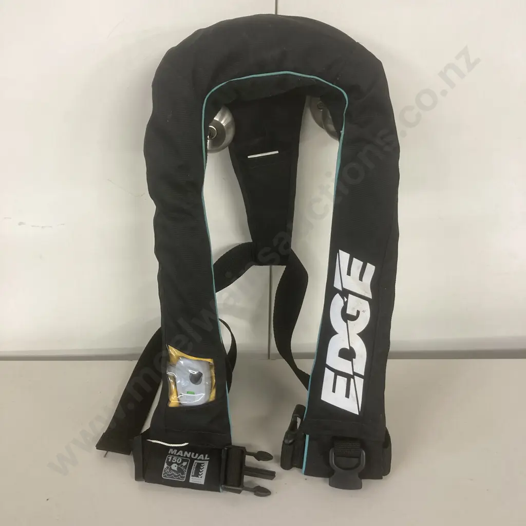 Edge 150N Manual Inflatable Lifejacket, Adult (AS4758) Image 1++