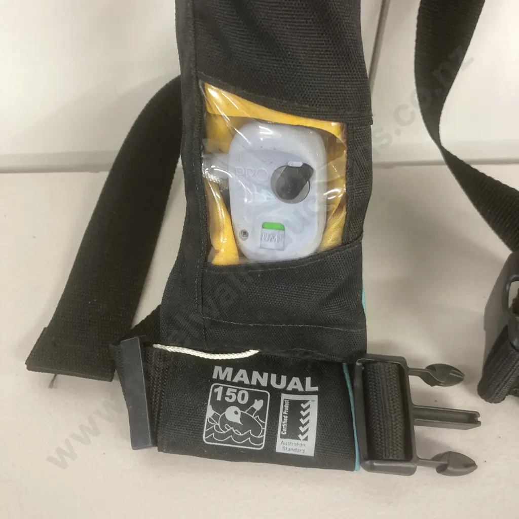 Edge 150N Manual Inflatable Lifejacket, Adult (AS4758) Image 1++