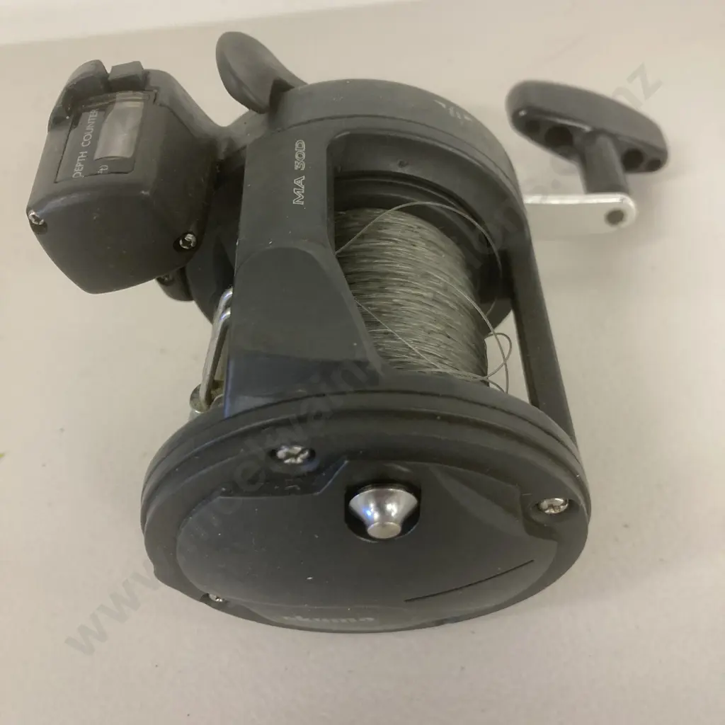 Okuma Magda Line Counter Trolling Reels MA 30D Image 1++