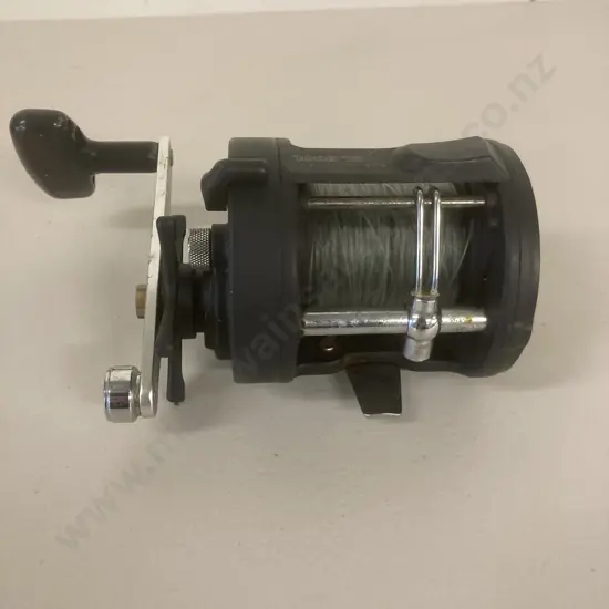 Okuma Classic CL300L Levelwind Reel